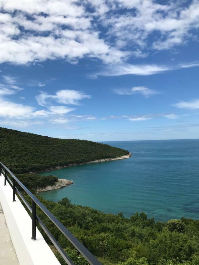 Apartments Blue Heaven Ulcinj Exterior foto